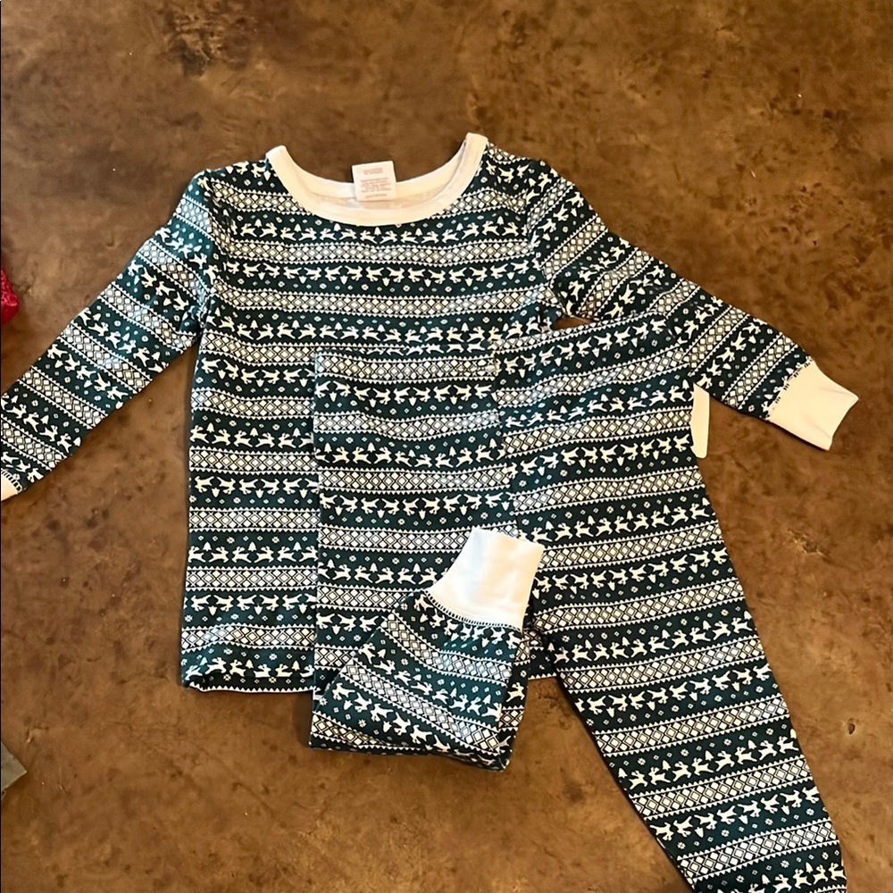 Kids Christmas Pajamas in Green and White